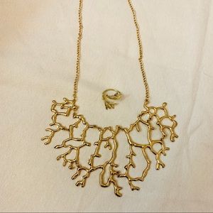 🎉HP🎉 NWOT Gold Coral Statement Necklace & Ring